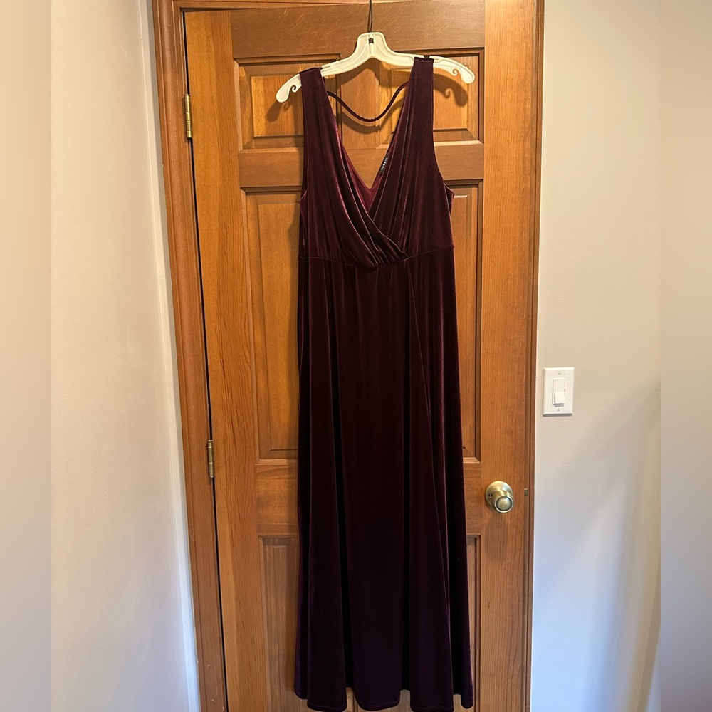 Torrid sleeveless slitted maxi dress - berry/merlot. #prom #eveningwear